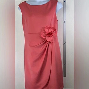 JH Evening dress Peach with appliquéd flower detail size 18